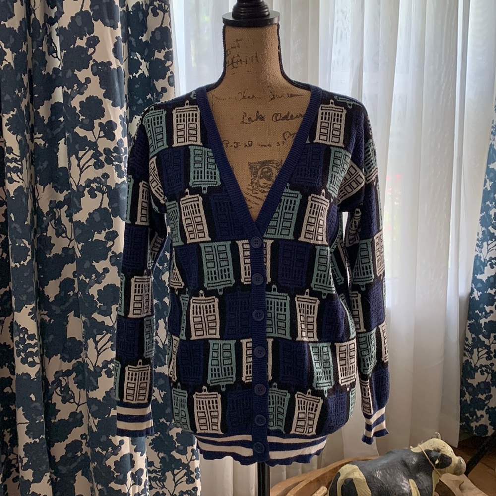 Hot Topic BBC Dr Who Tardis cardigan